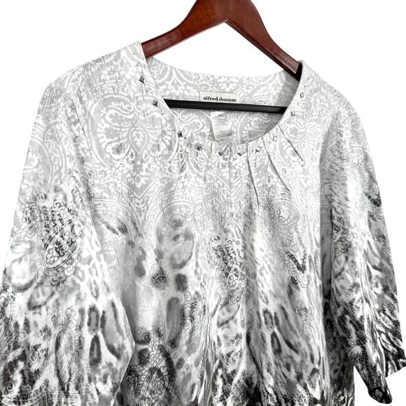 Alfred Dunner Plus Size 1X Gray White Sparkly Animal Print Blouse Shirt Top - Picture 4 of 7